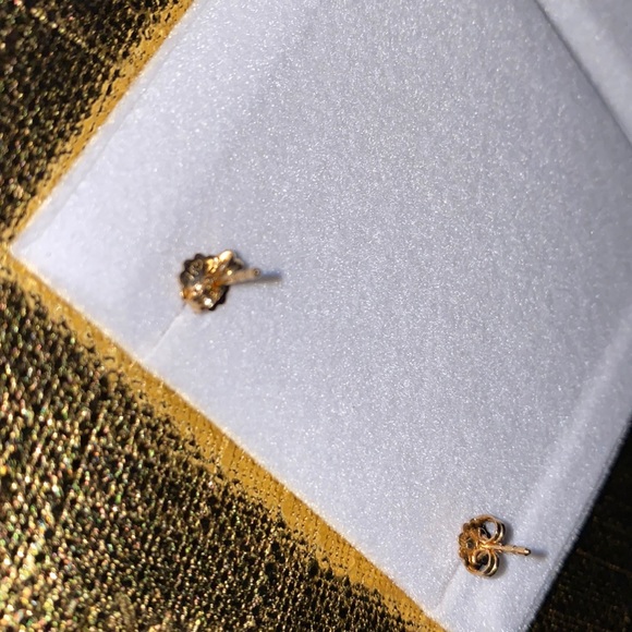 1/5 ct. t.w. Diamond Cross Earrings in 14K Yellow Gold - Picture 3 of 3